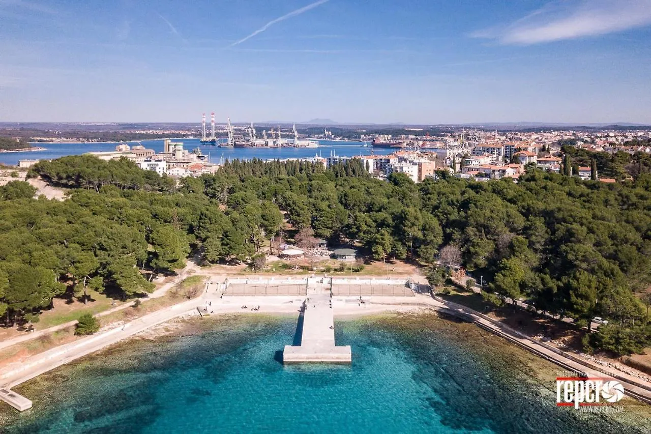 Cozy Villa Loborika With Private Pool Near Pula Croatia